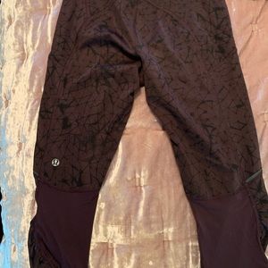 Capri length lululemon leggings size 4